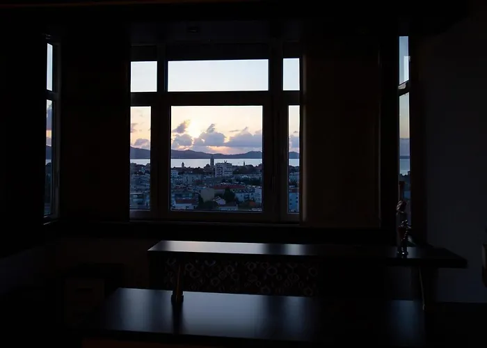 City&Sea View 2Br 4+2
