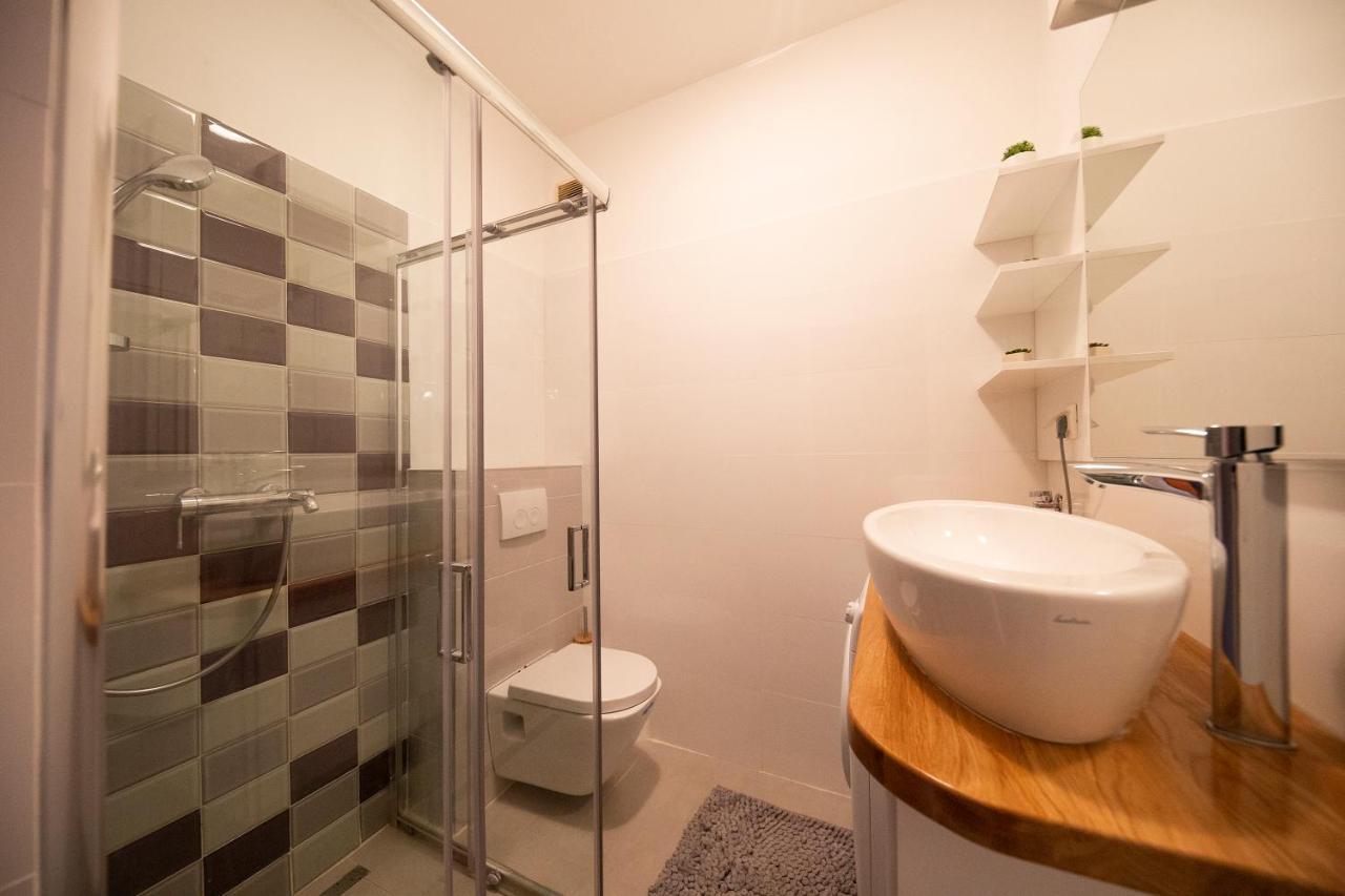 City&sea View 2br 4+2 Zára